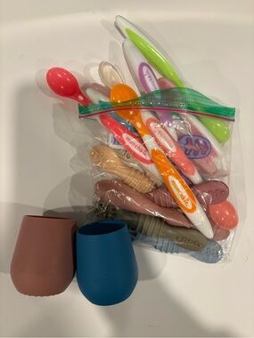 Baby Feeding Bundle - Stokke Tiny Cups and multi-brand Spoon Set - Multicolor